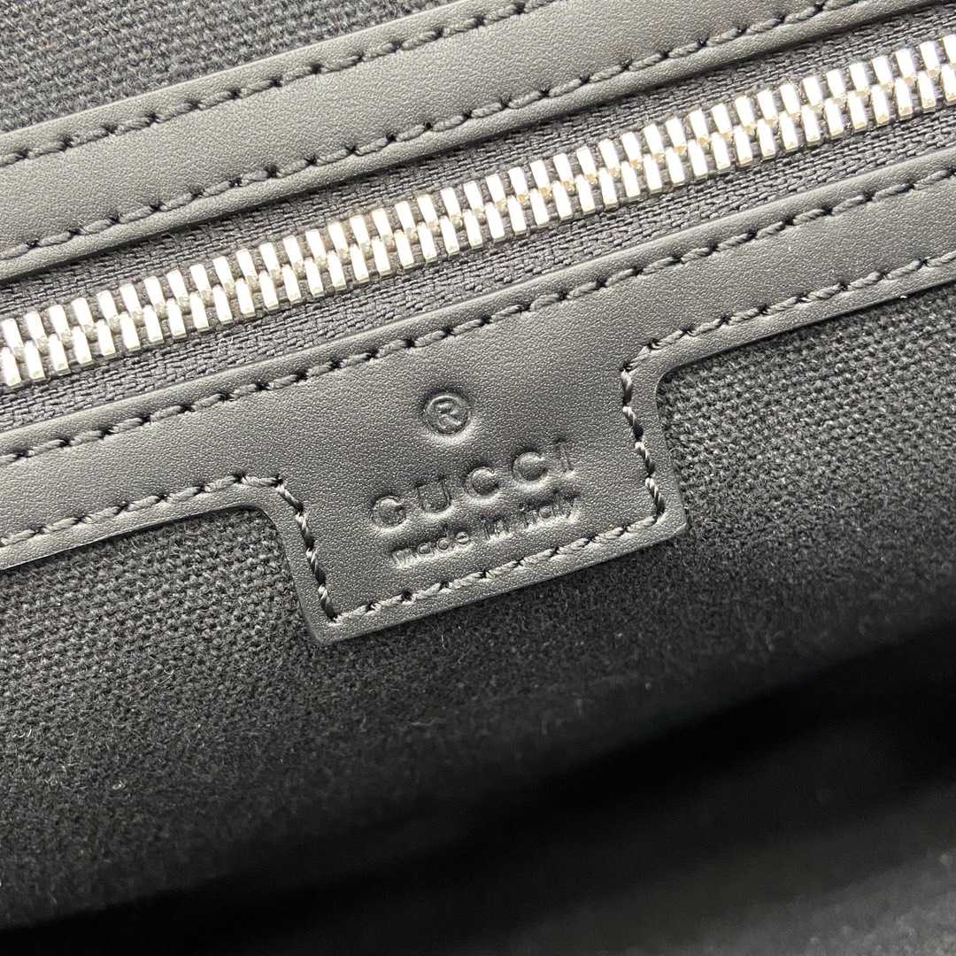 Gucci Medium GG Tote  - FashionPlug