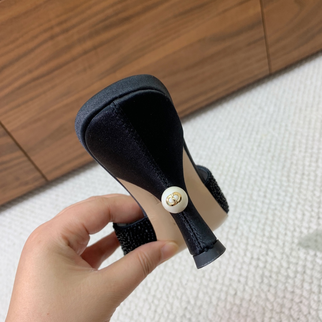 Dior Tribales Heeled Slide - FashionPlug