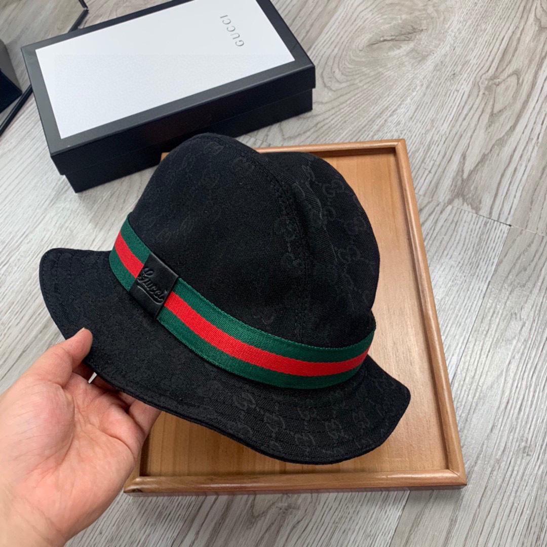 Gucci GG Bucket Hat - FashionPlug