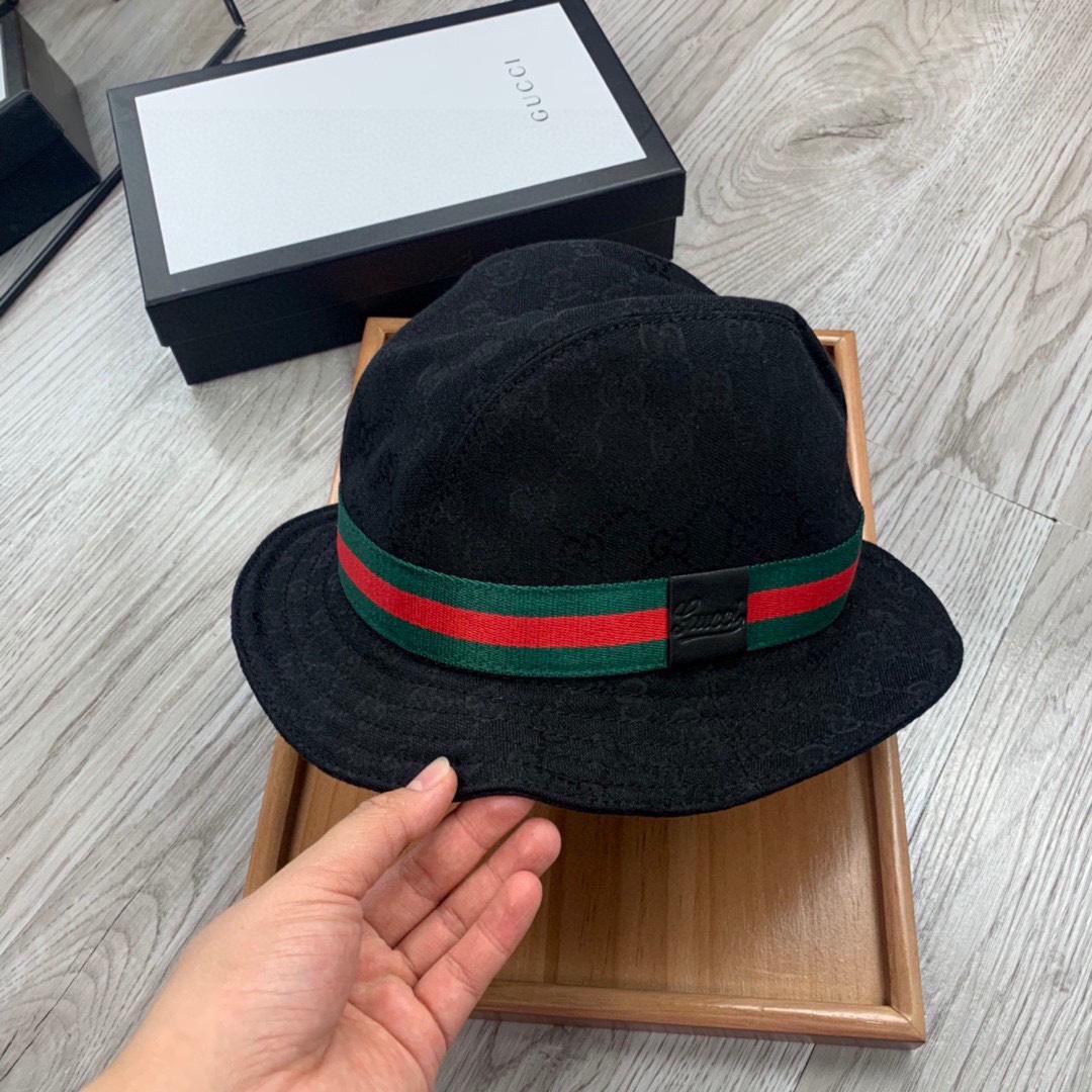 Gucci GG Bucket Hat - FashionPlug