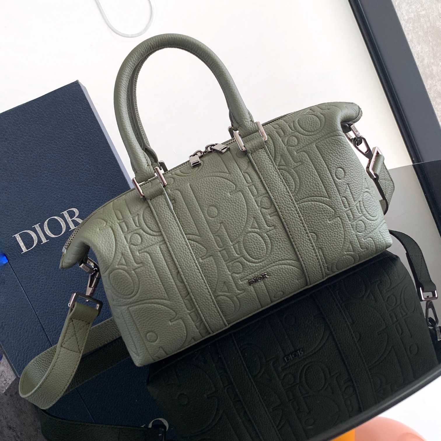 Dior Weekender 25 - FashionPlug