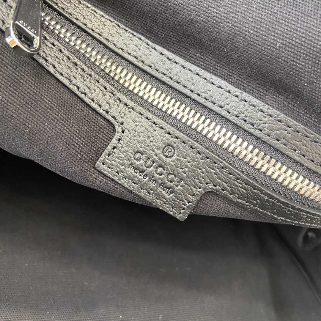 Gucci Medium GG Backpack With Tag - FashionPlug