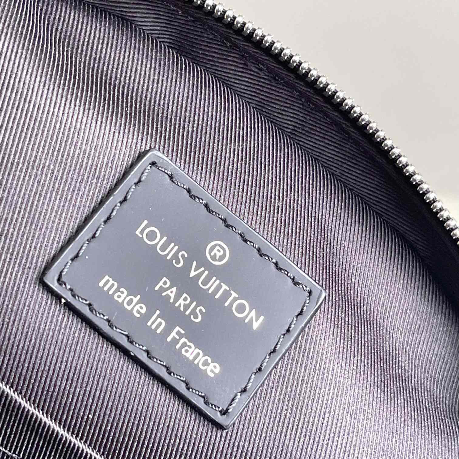 Louis Vuitton Avenue Slingbag PM   M47137 - FashionPlug