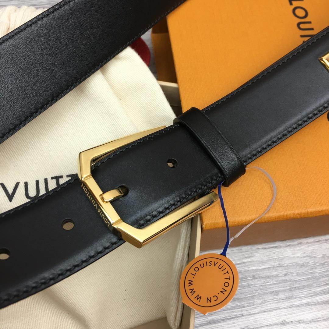 Louis Vuitton 35mm Leather Belt - FashionPlug