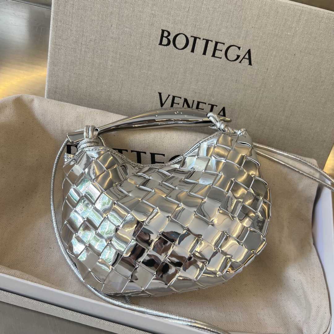 Bottega Veneta Silver Sardine Bag  (20*12*2.5cm) - FashionPlug