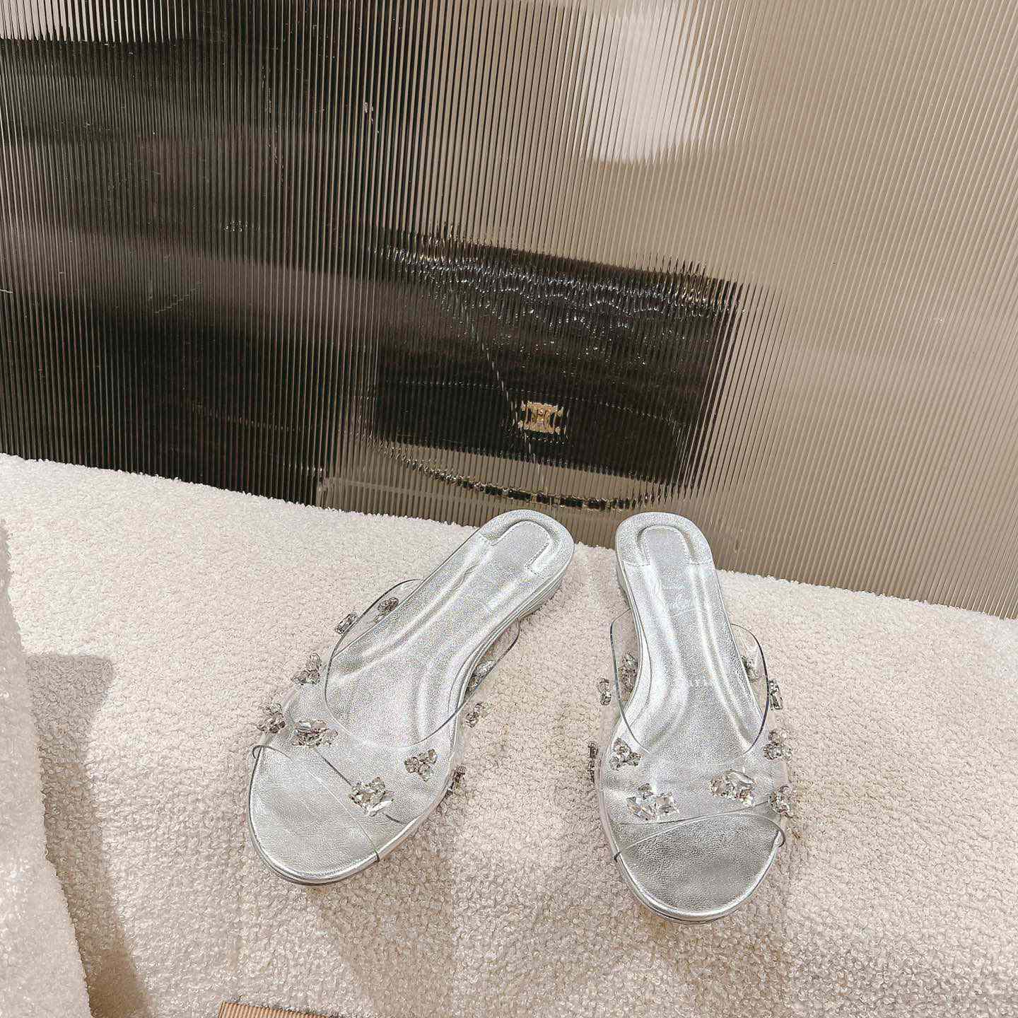 Christian Louboutin Degraqueenie Mule - FashionPlug