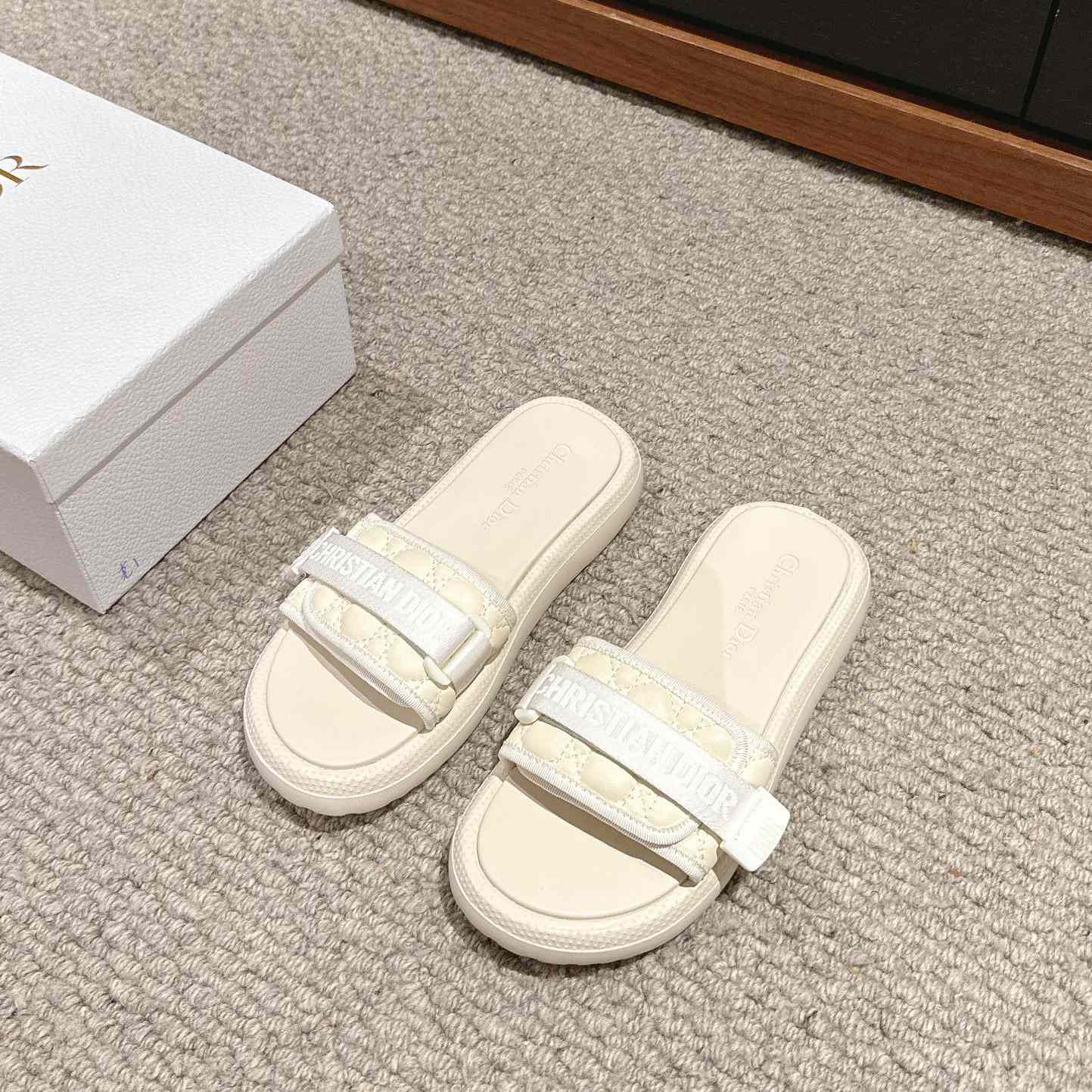 Dior Dioriviera Dio(r)evolution Slide - FashionPlug