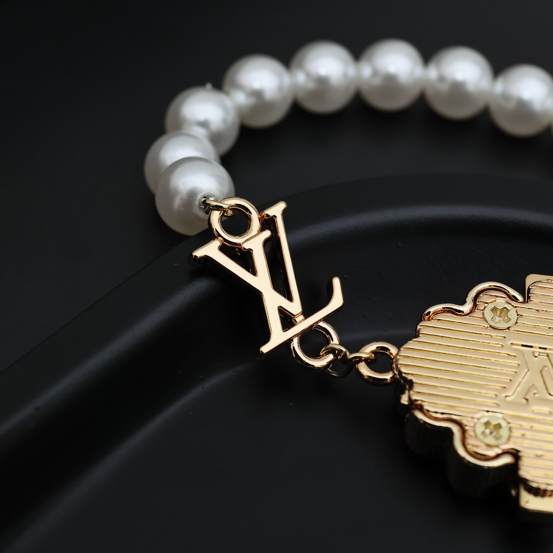 Louis Vuitton LV Dynasty Bracelet   M1497M - FashionPlug