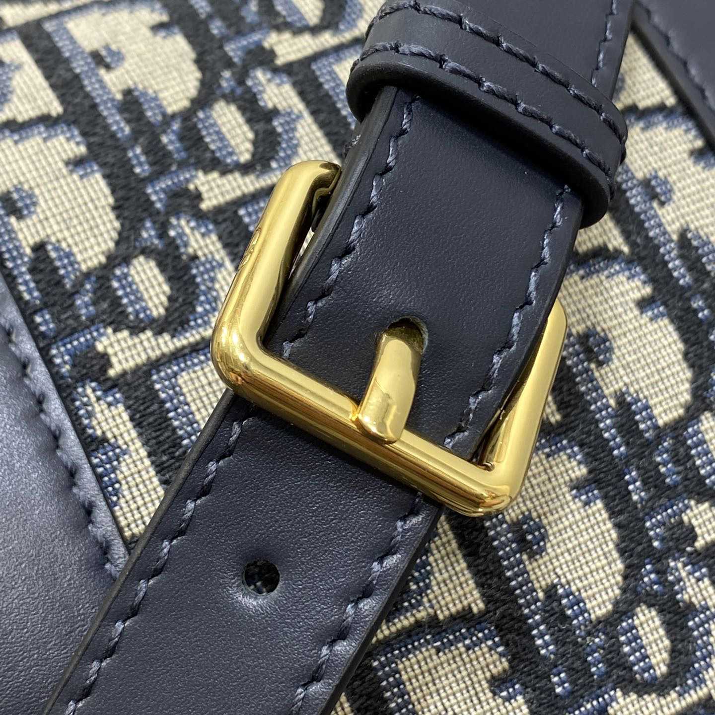 Dior Groove 25 Bag - FashionPlug