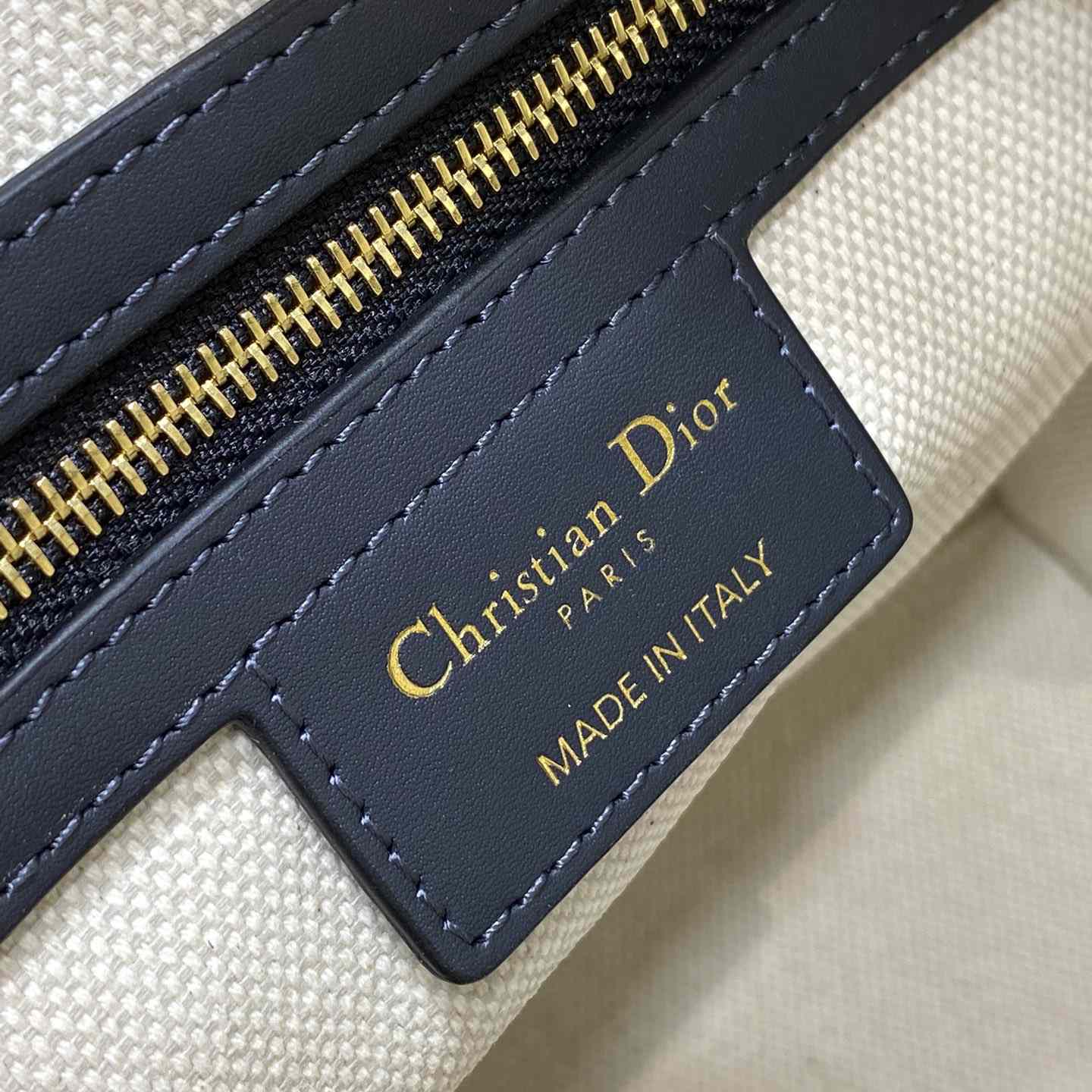 Dior Groove 25 Bag - FashionPlug