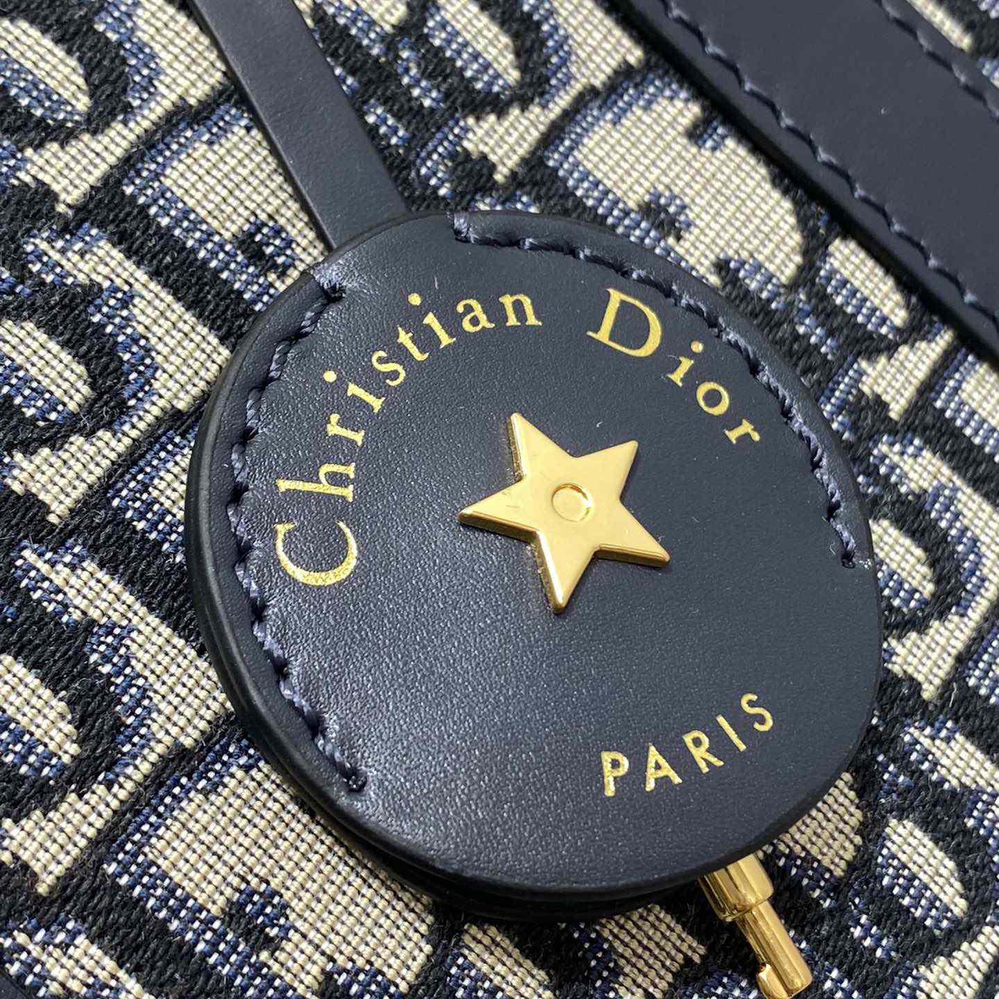 Dior Groove 25 Bag - FashionPlug