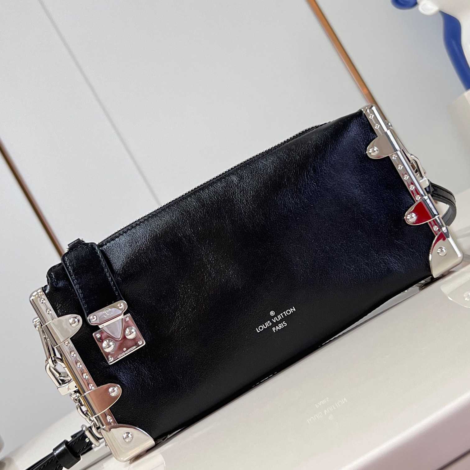Louis Vuitton Slim Trunk  M25445 - FashionPlug