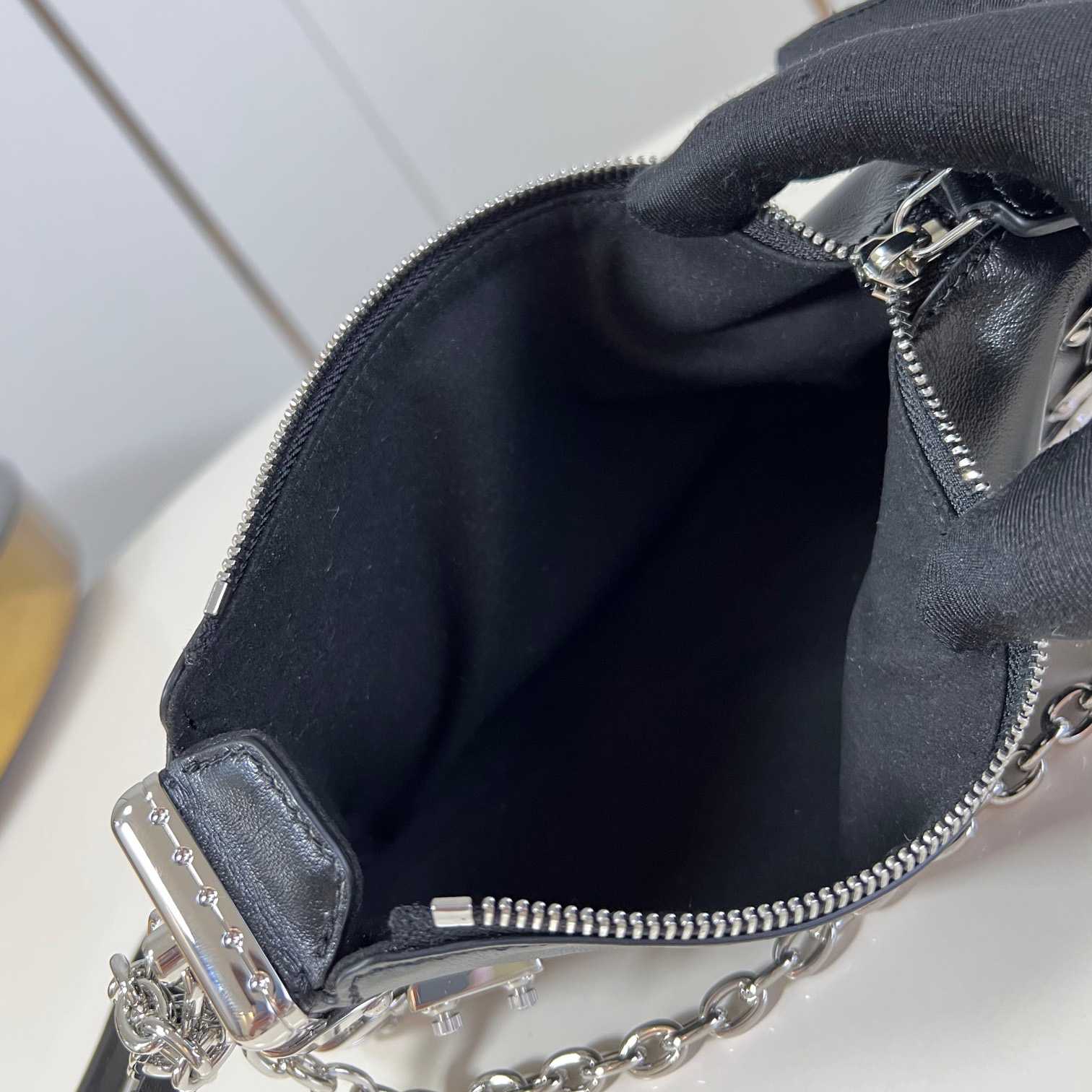Louis Vuitton Slim Trunk  M25445 - FashionPlug