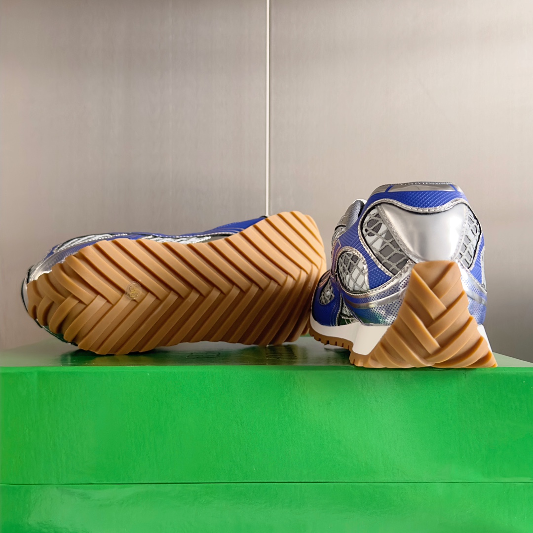Bottega Veneta Orbit Sneaker - FashionPlug