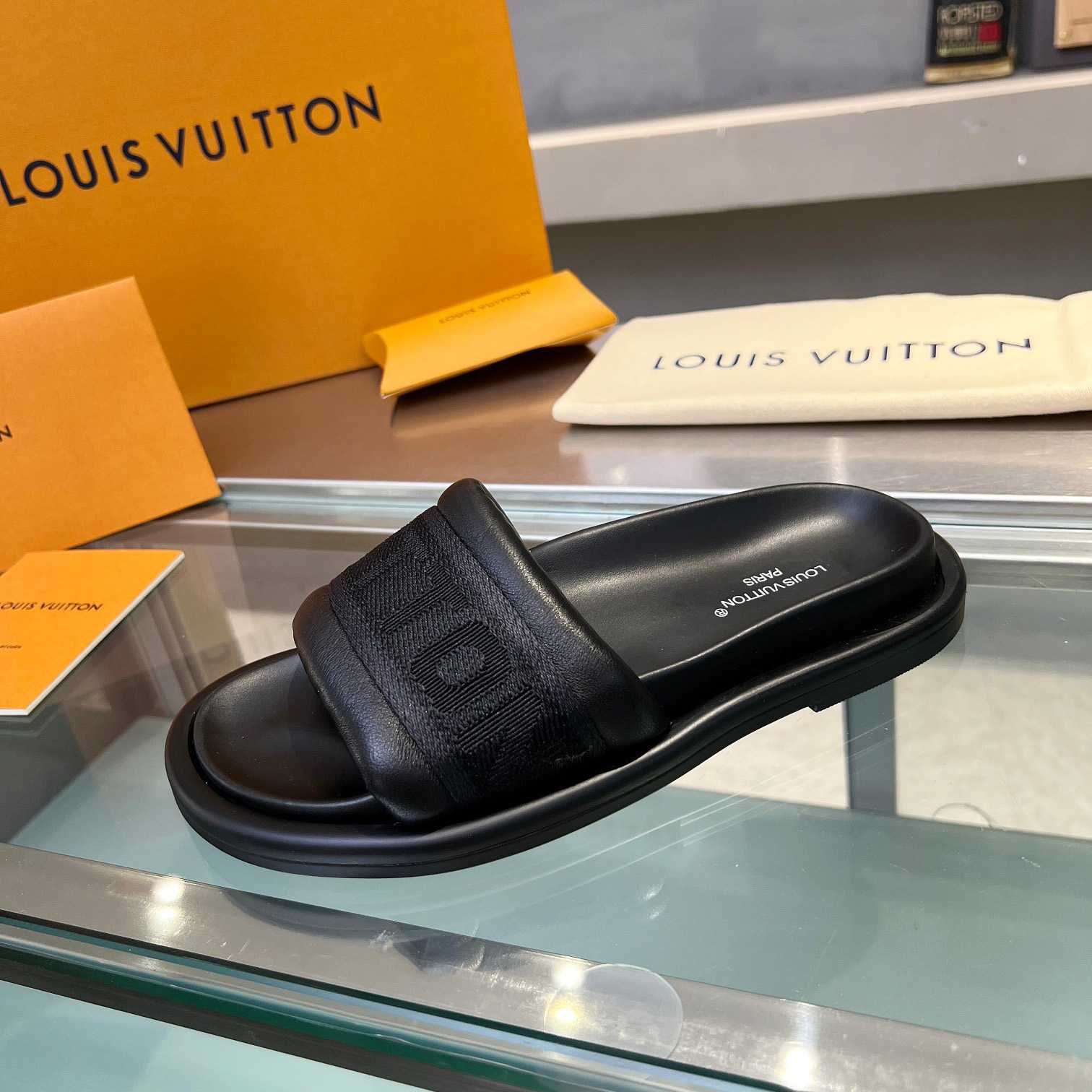 Louis Vuitton LV Bliss Comfort Mule   1ACTJ7 - FashionPlug