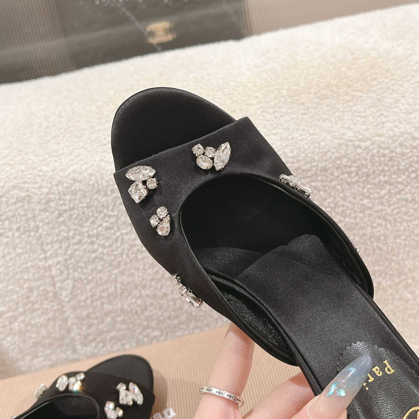 Christian Louboutin Degraqueen 85mm Satin Mules - FashionPlug