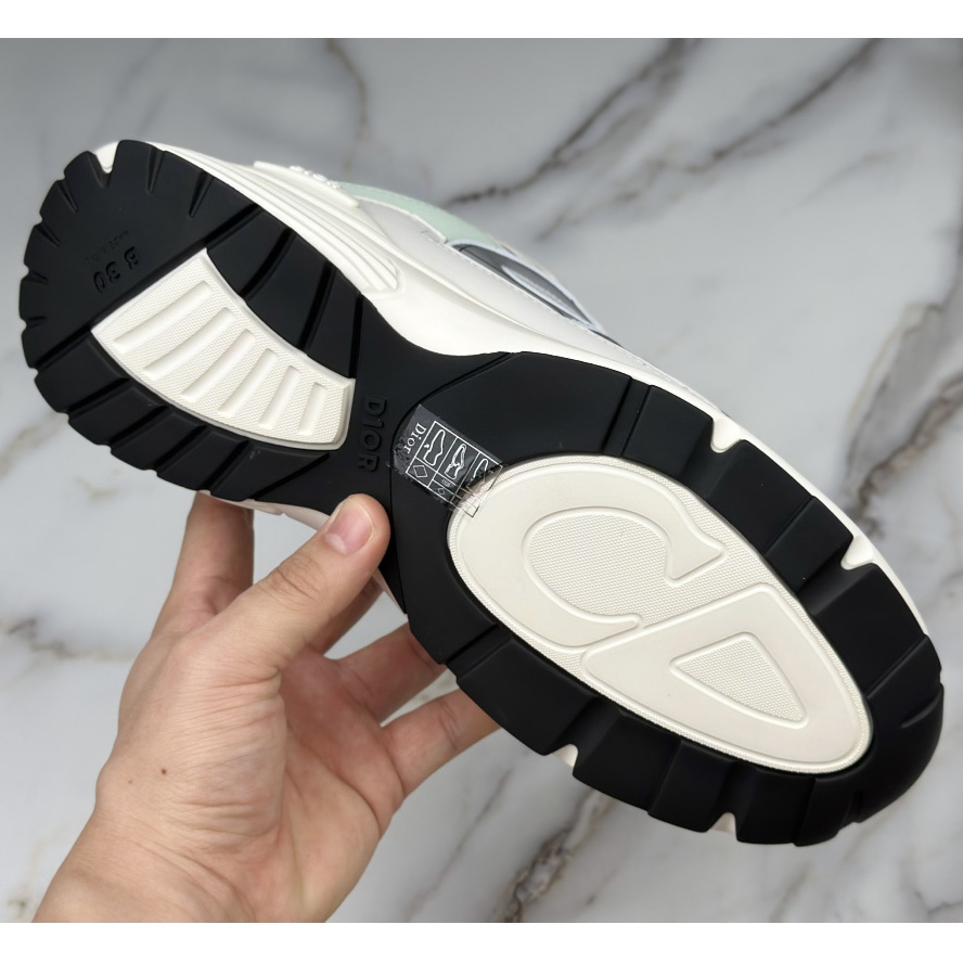 Dior B30 Sneaker  - FashionPlug