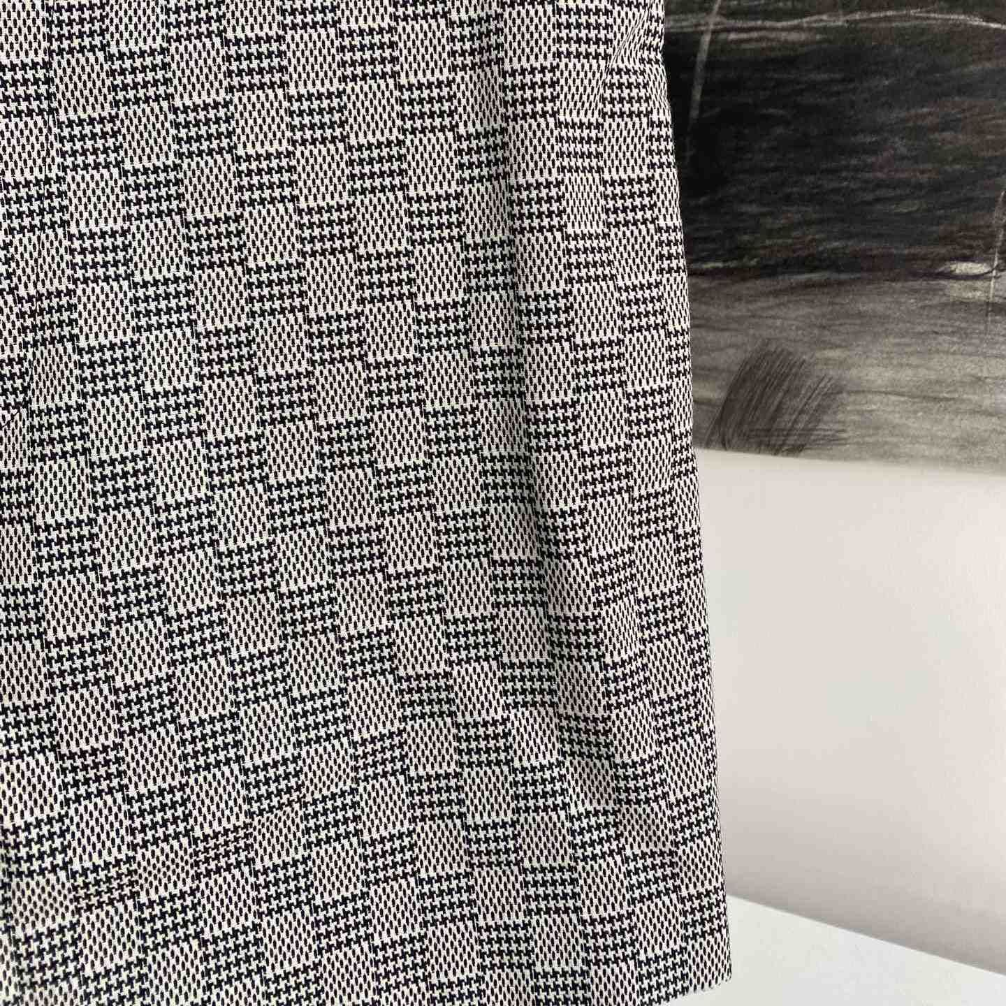 Louis Vuitton Damier Hounds Tooth Slim Wool Shorts - FashionPlug