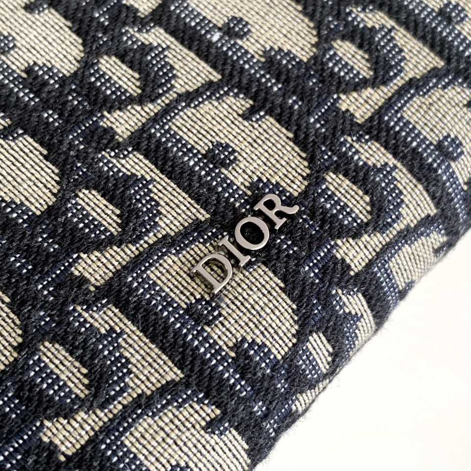 Dior A5 Triangle Pouch - FashionPlug