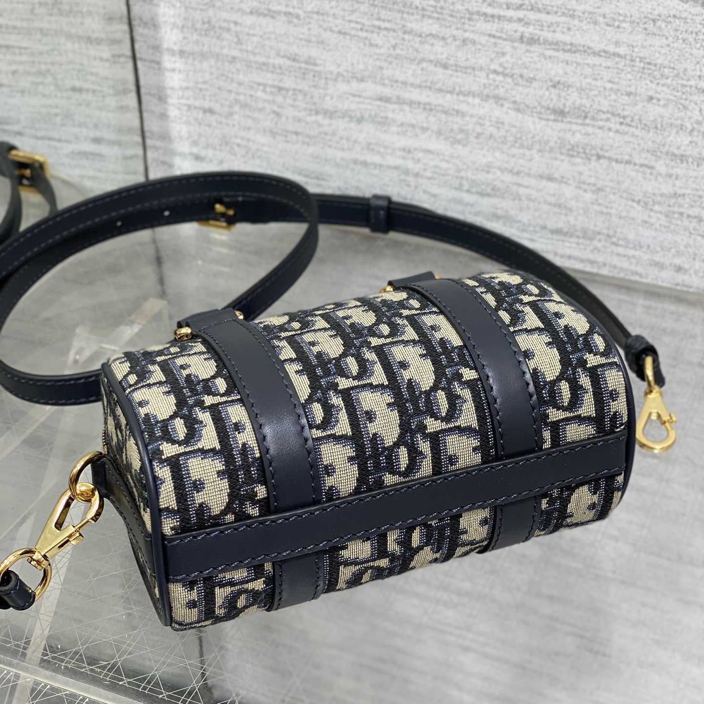 Dior Groove 16 Mini Bag - FashionPlug