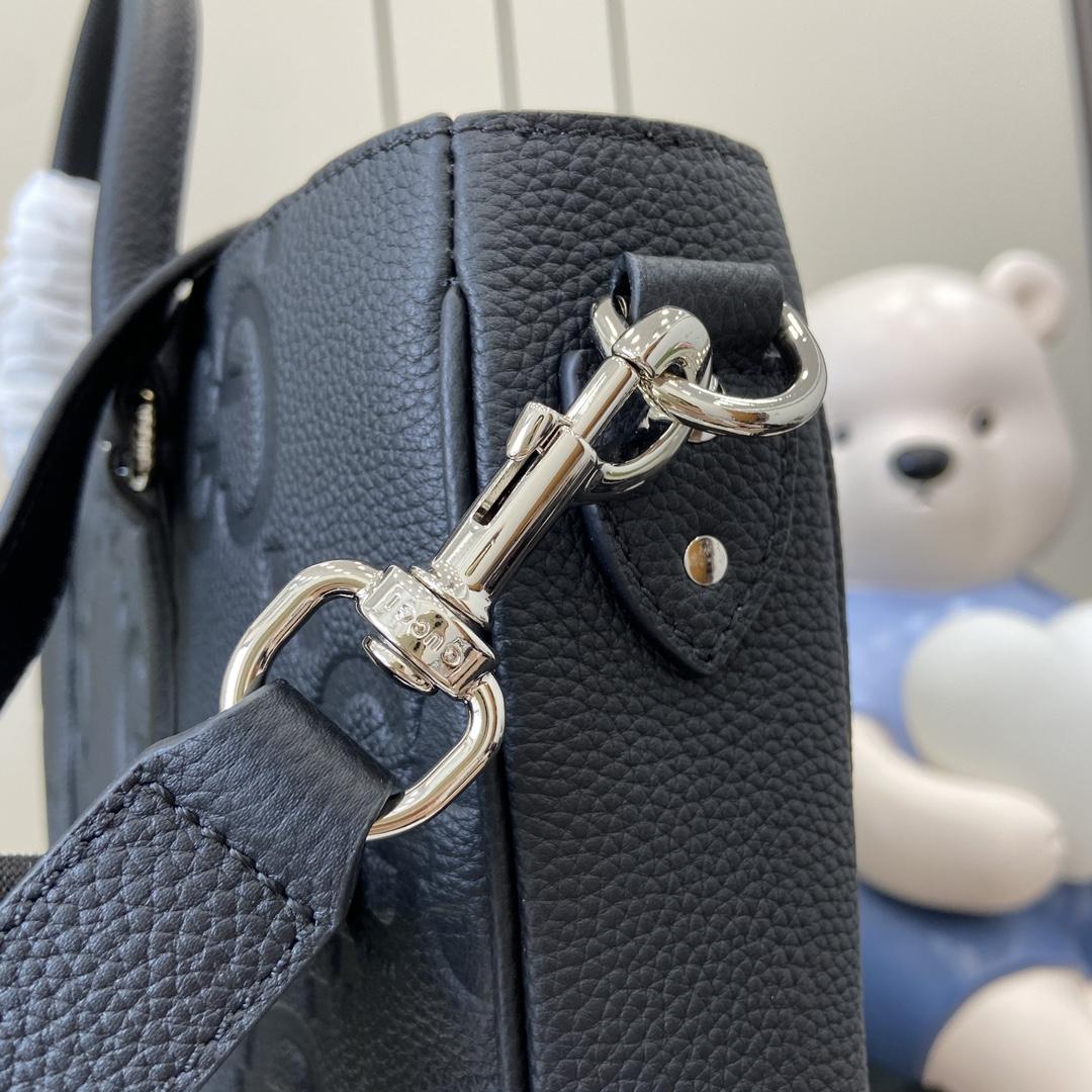 Gucci Jumbo GG Medium Tote Bag - FashionPlug