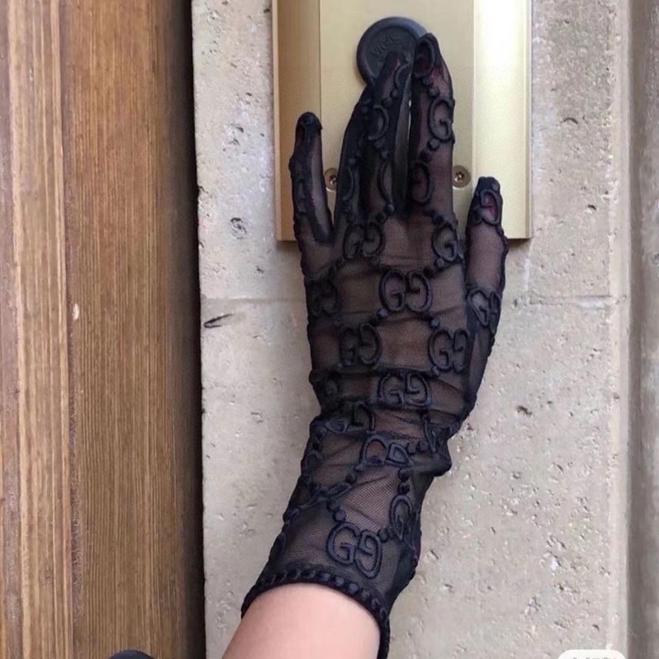 Gucci Tulle Gloves With GG Motif - FashionPlug