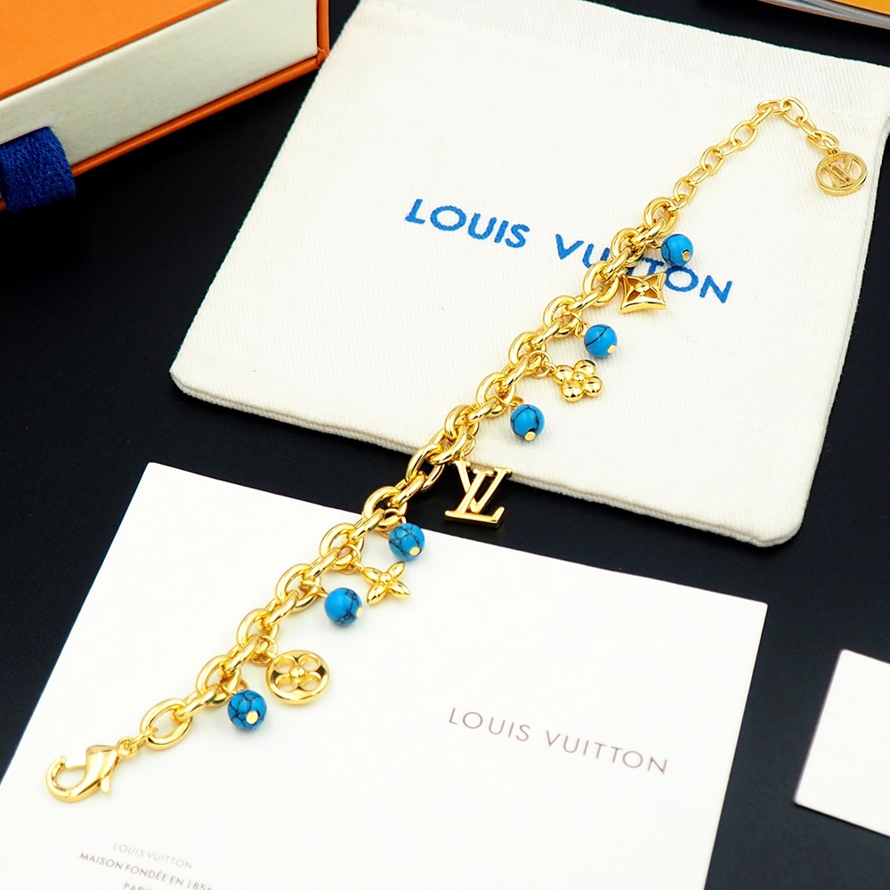 Louis Vuitton My LV Pearl Bracelet   M1124A - FashionPlug