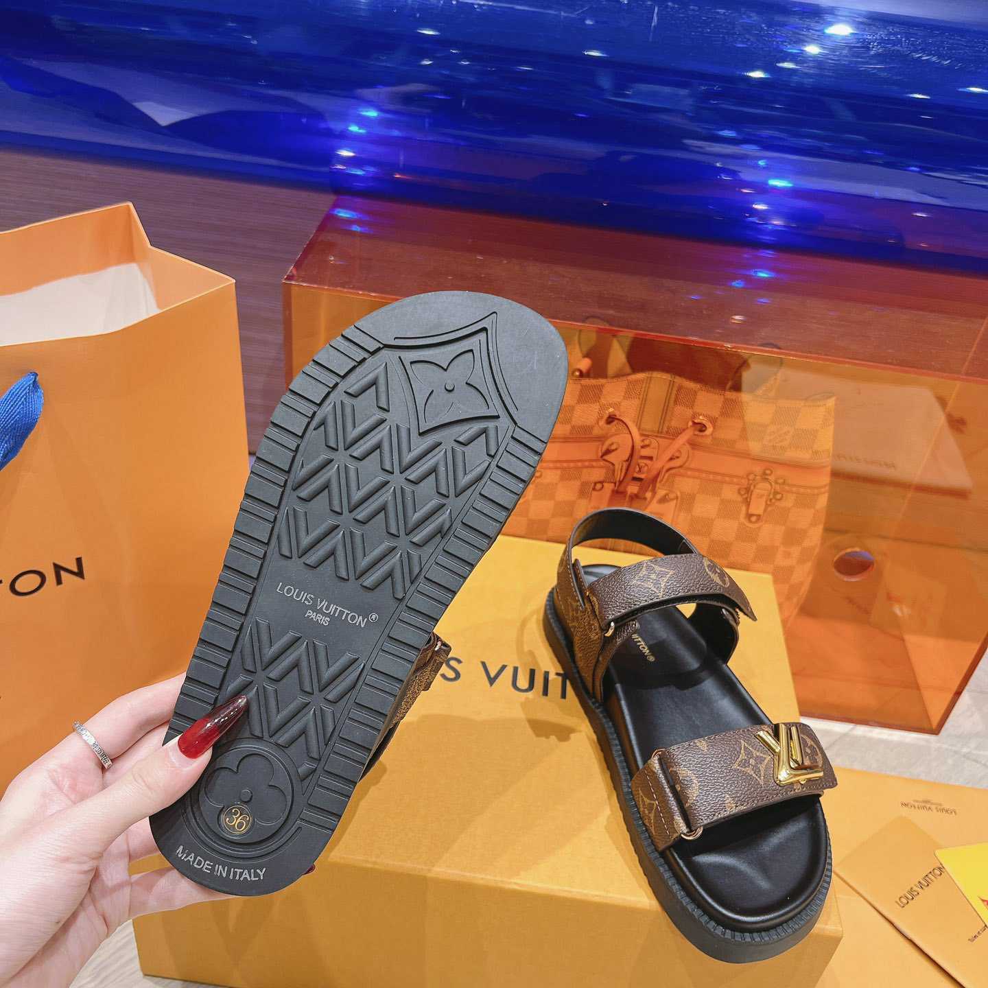 Louis Vuitton LV Sunset Flat Comfort Sandal   1ACL9C - FashionPlug