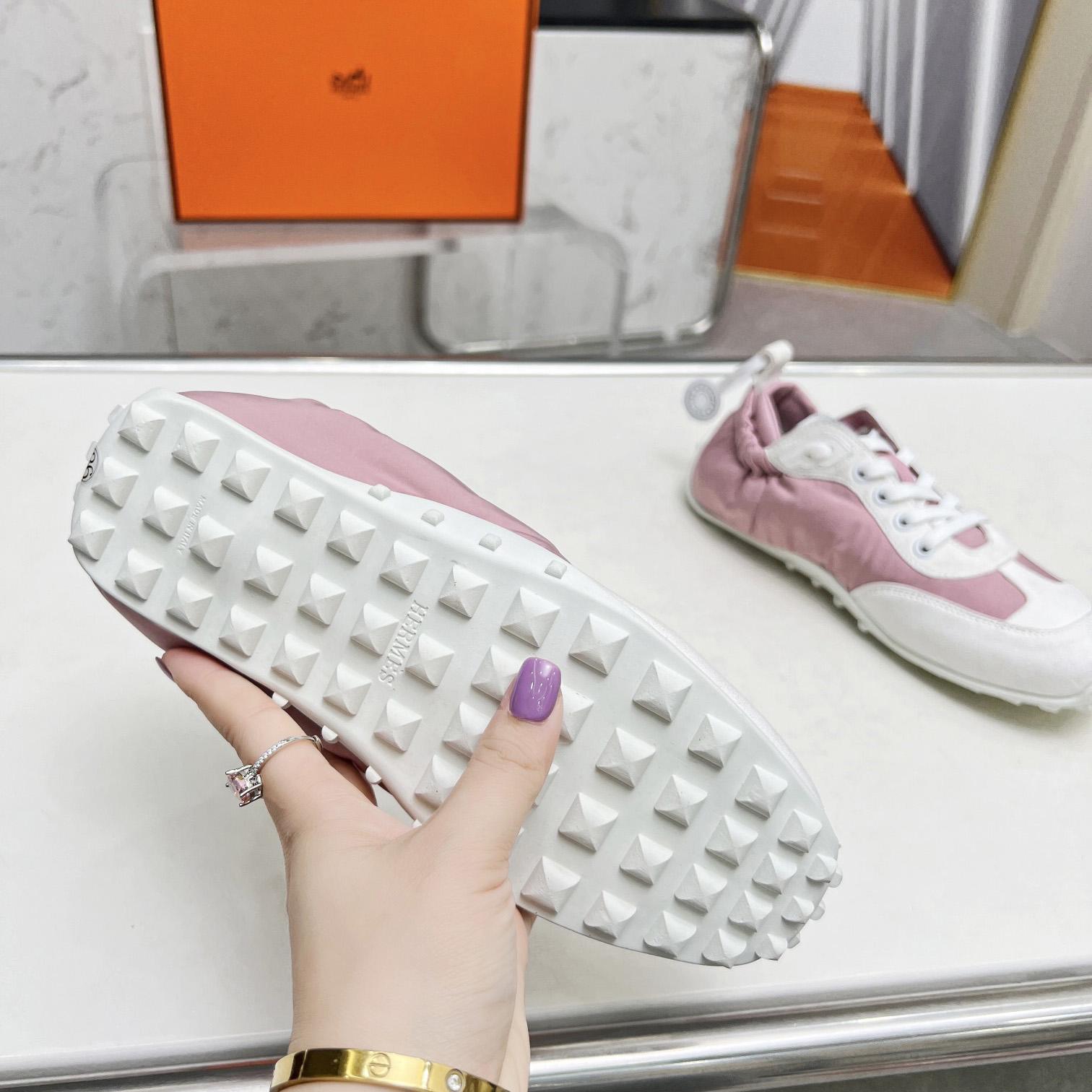 Hermes In Sneaker - FashionPlug