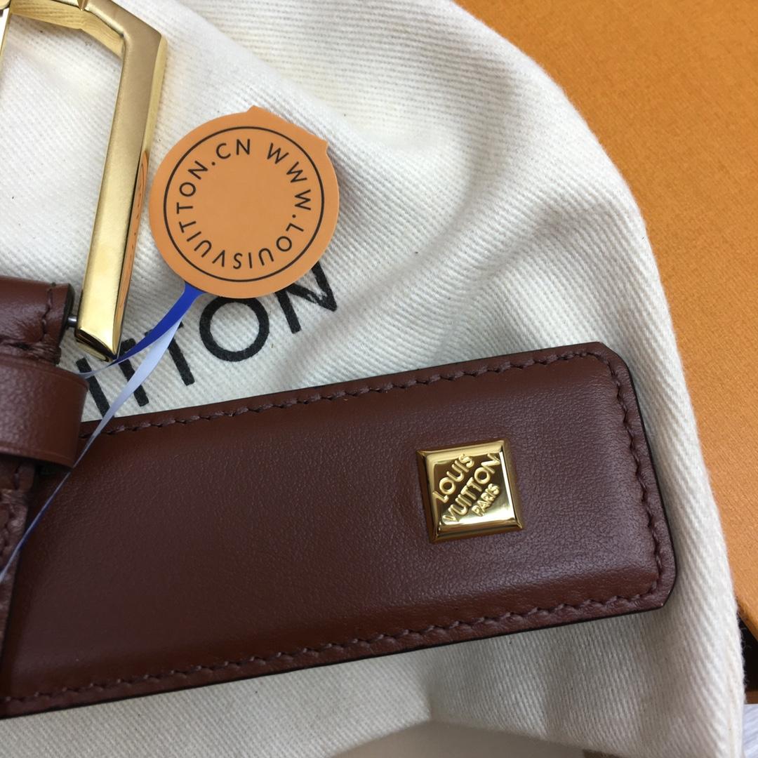 Louis Vuitton 35mm Leather Belt - FashionPlug
