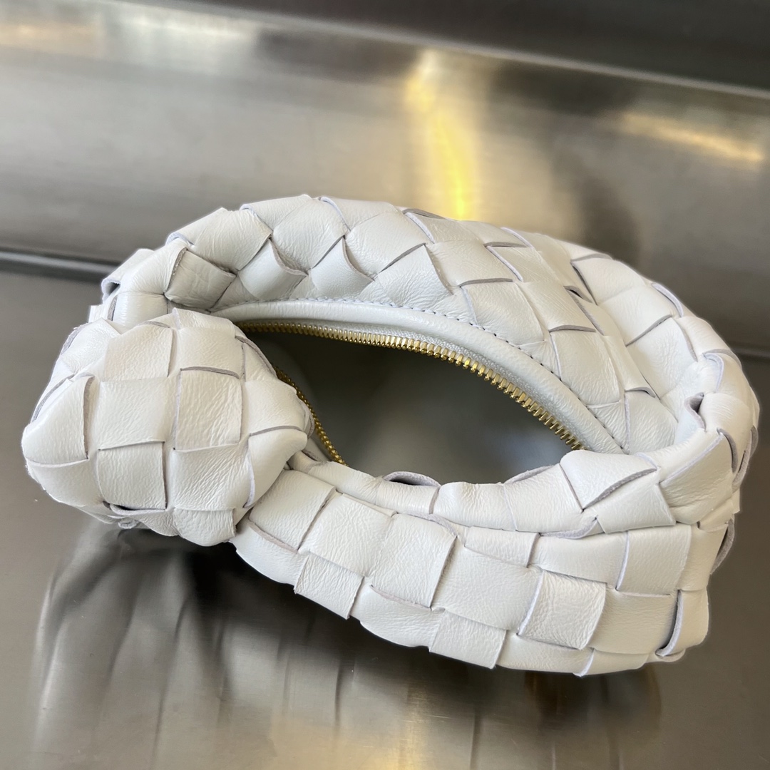 Bottega Veneta Candy Jodie  (16*17*6.5cm) - FashionPlug