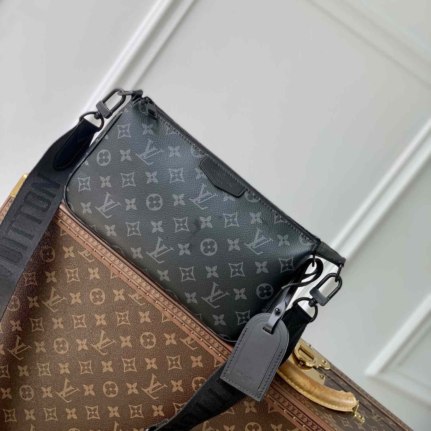Louis Vuitton Pochette Accessoire XL   M11741 - FashionPlug