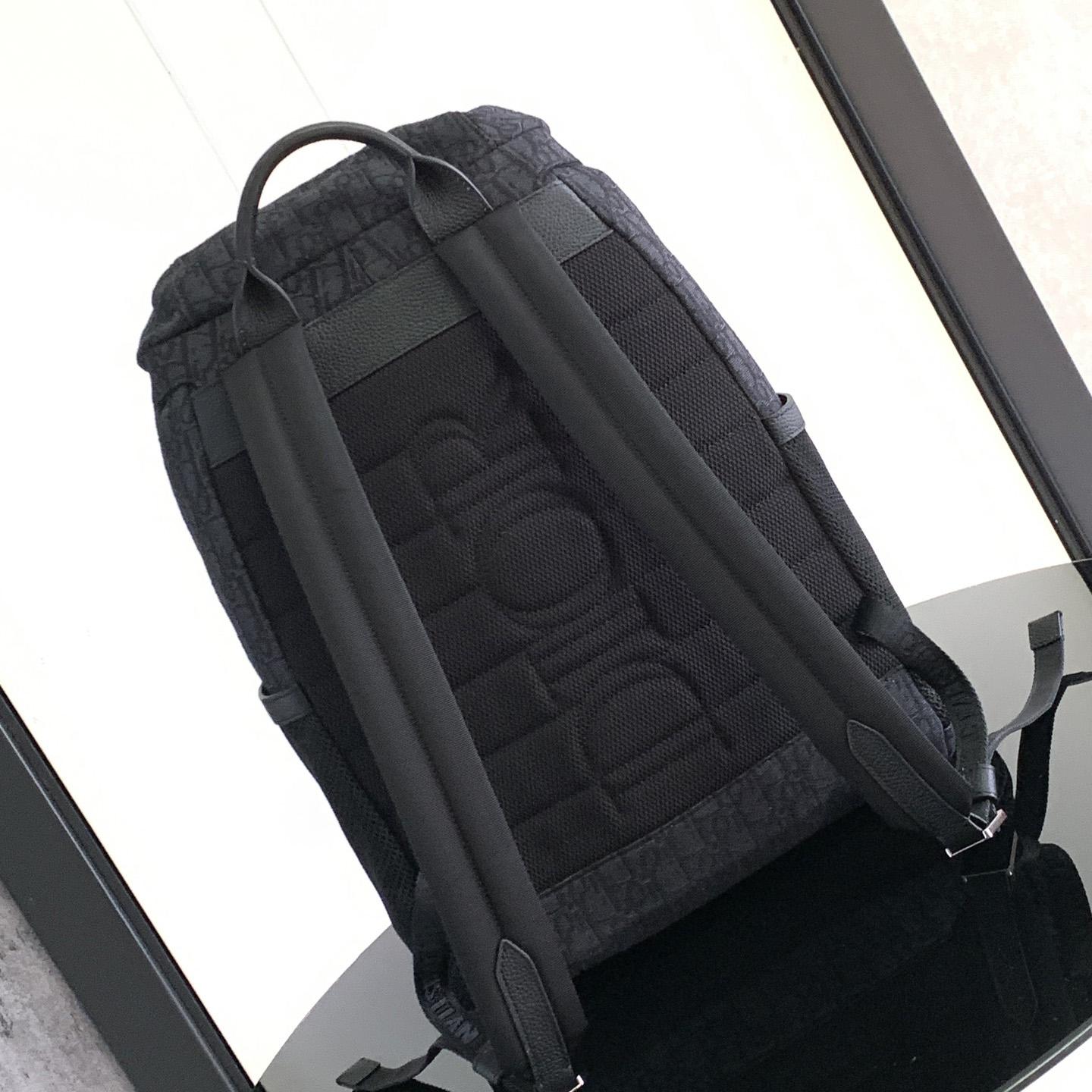 Dior 8 Backpack With Flap - FashionPlug