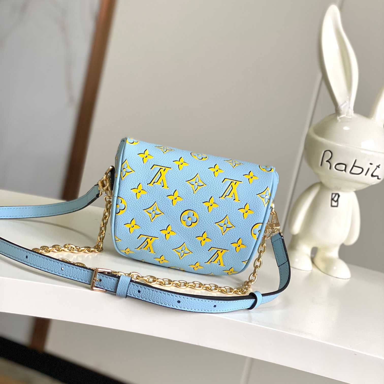 Louis Vuitton Mini Bumbag   M83694 - FashionPlug
