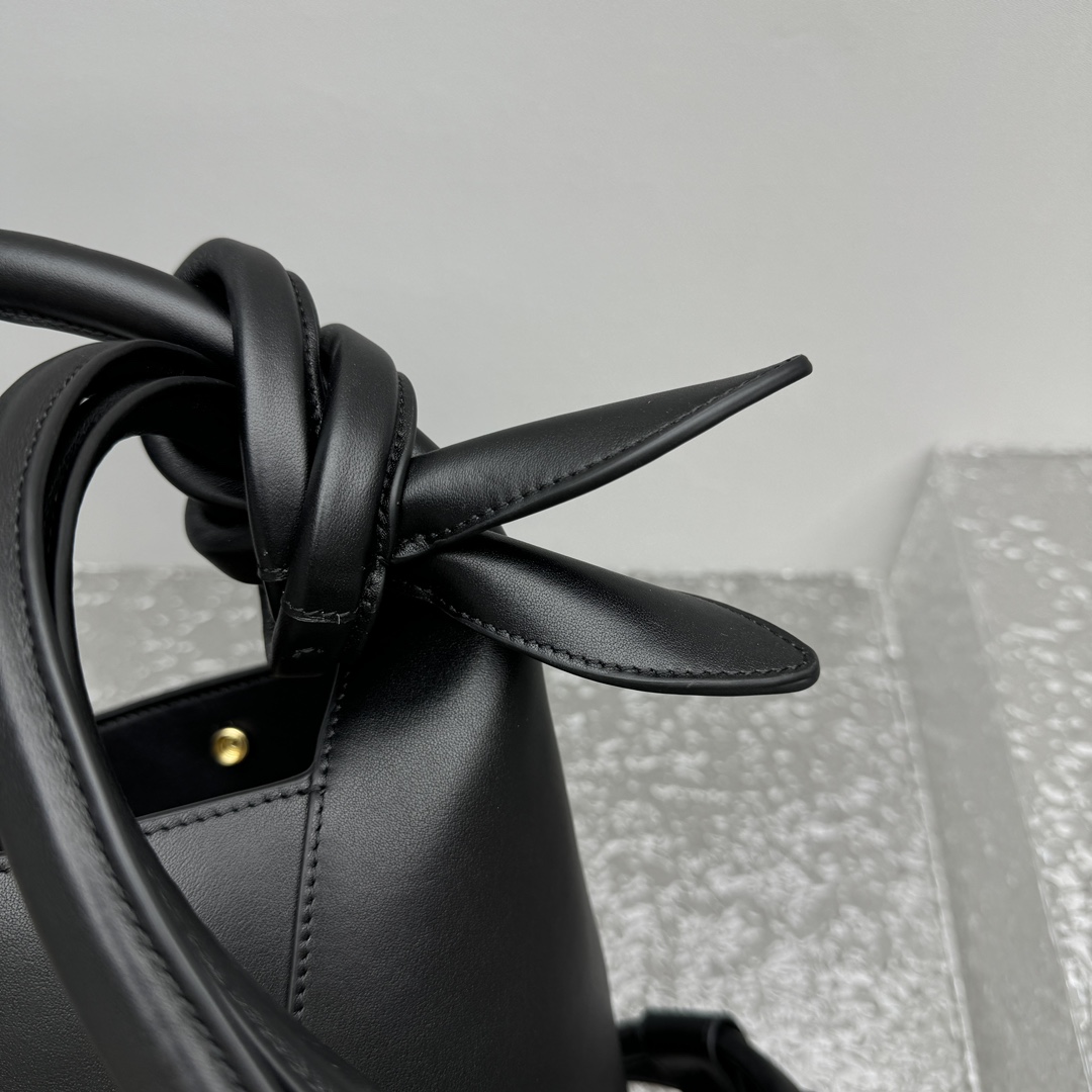 Jacquemus Le petit Tourni Mini Knotted Bucket Bag - FashionPlug
