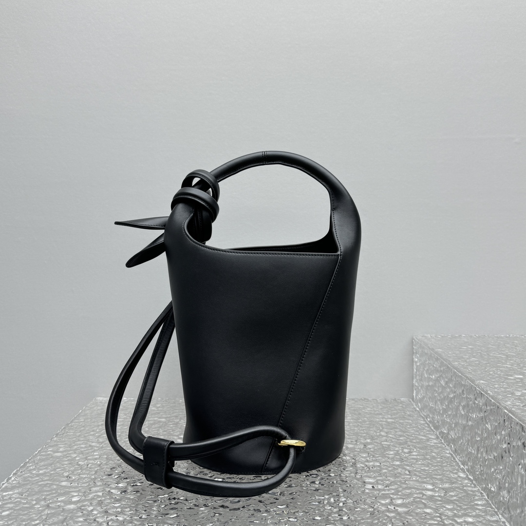 Jacquemus Le petit Tourni Mini Knotted Bucket Bag - FashionPlug