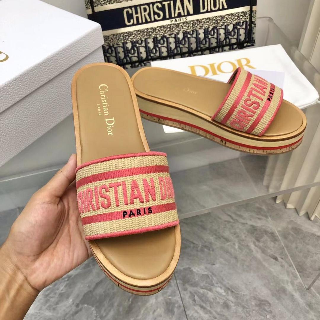 Dior Dioriviera Dway Platform Slide - FashionPlug