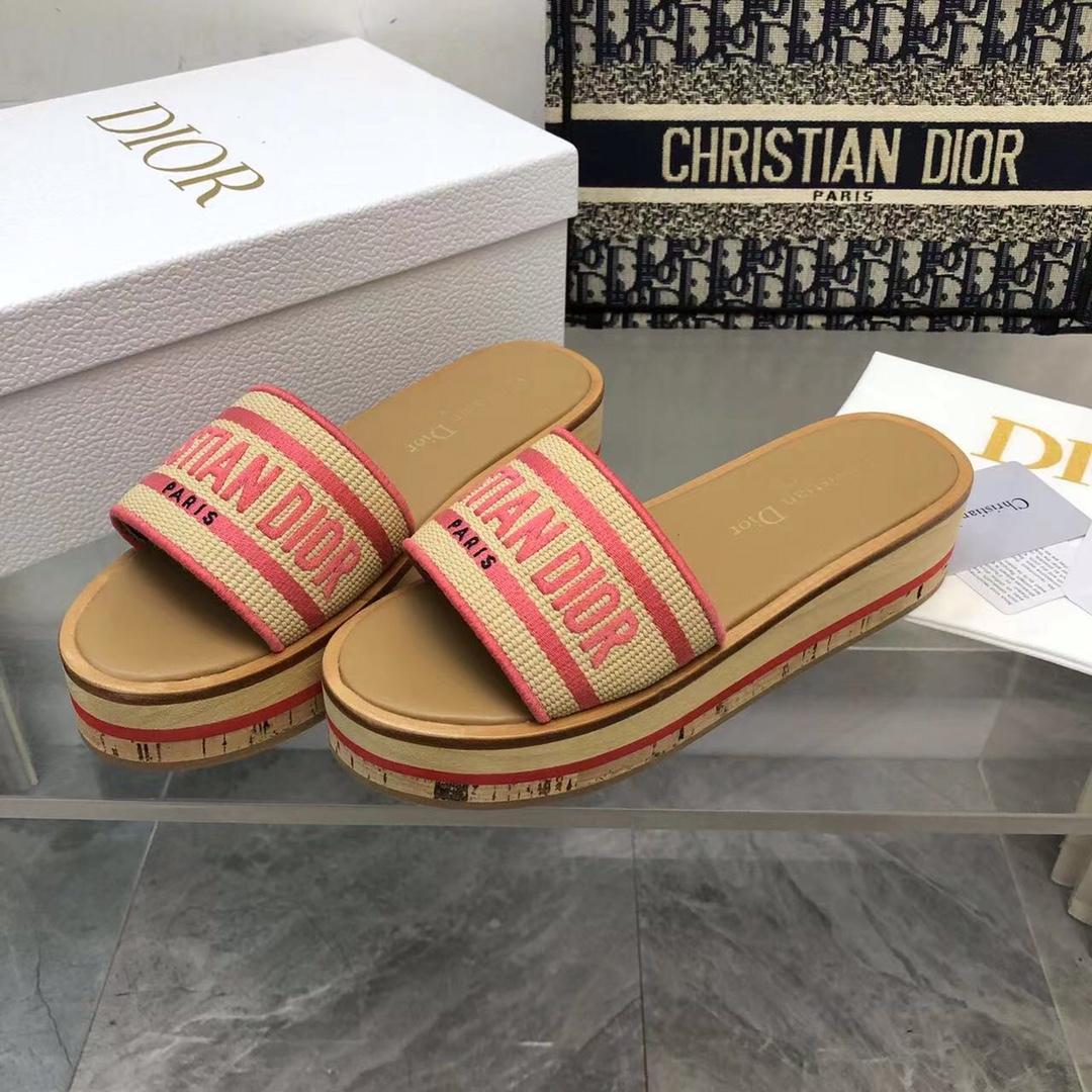 Dior Dioriviera Dway Platform Slide - FashionPlug