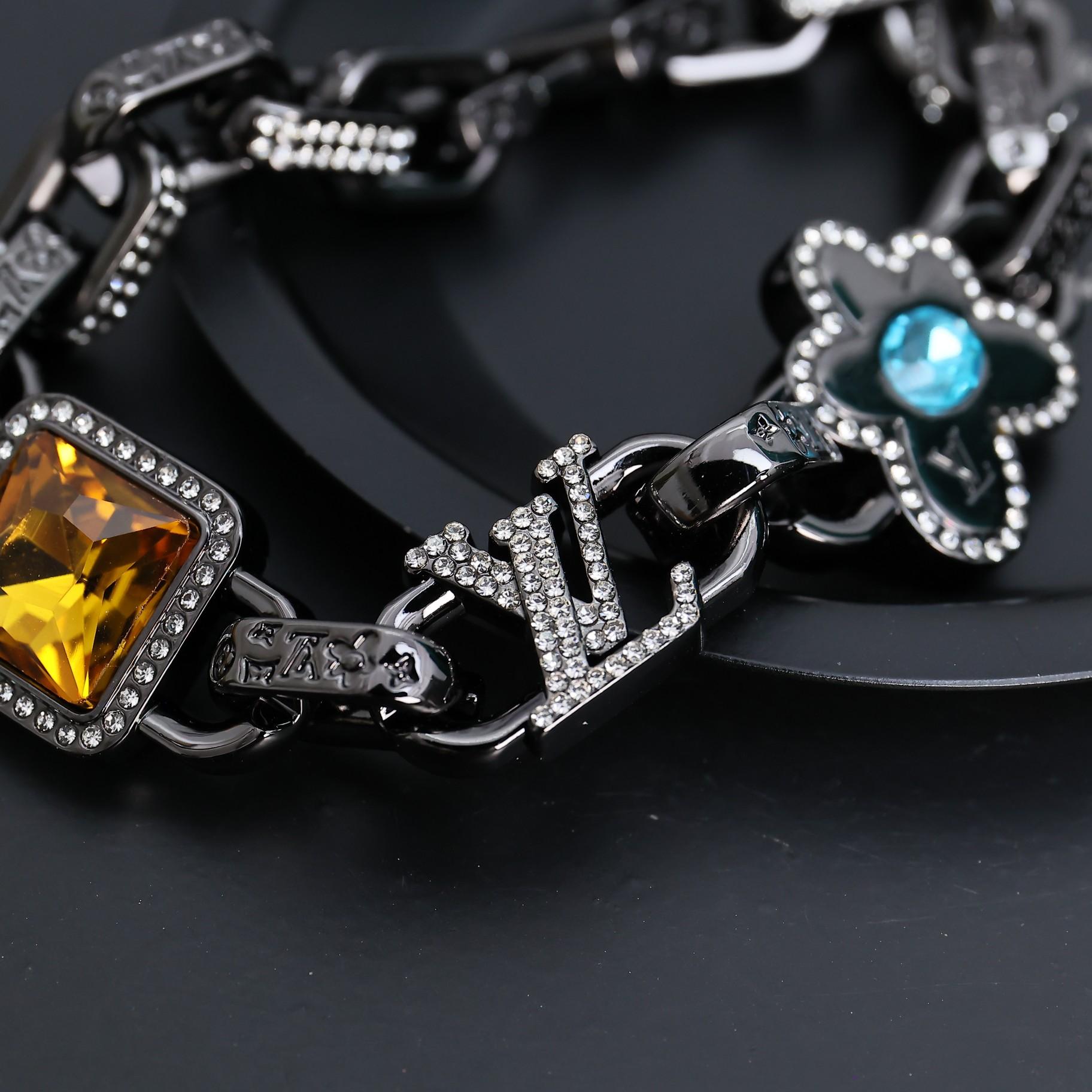 Louis Vuitton Paradise Stone Bracelet   M1594M - FashionPlug
