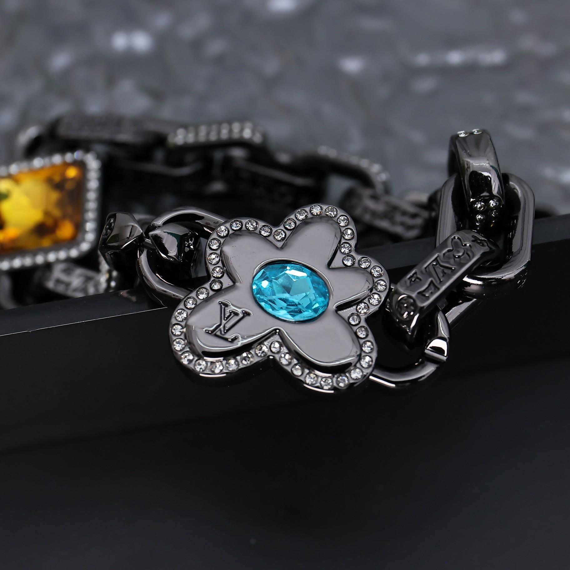 Louis Vuitton Paradise Stone Bracelet   M1594M - FashionPlug
