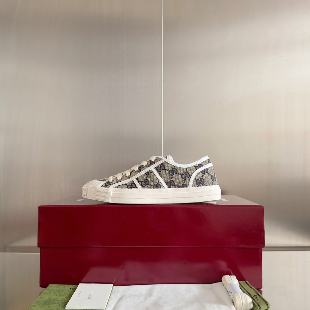 Gucci GG Sneaker  - FashionPlug