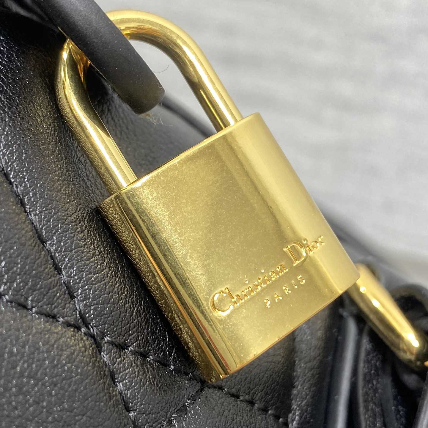 Dior Groove 25 Bag - FashionPlug