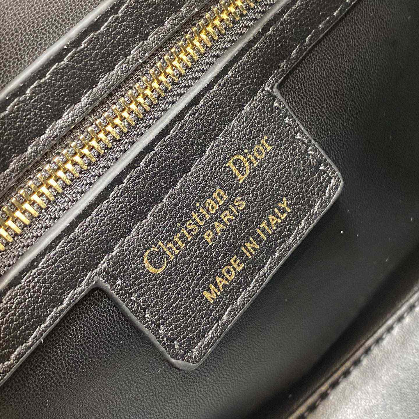 Dior Groove 25 Bag - FashionPlug