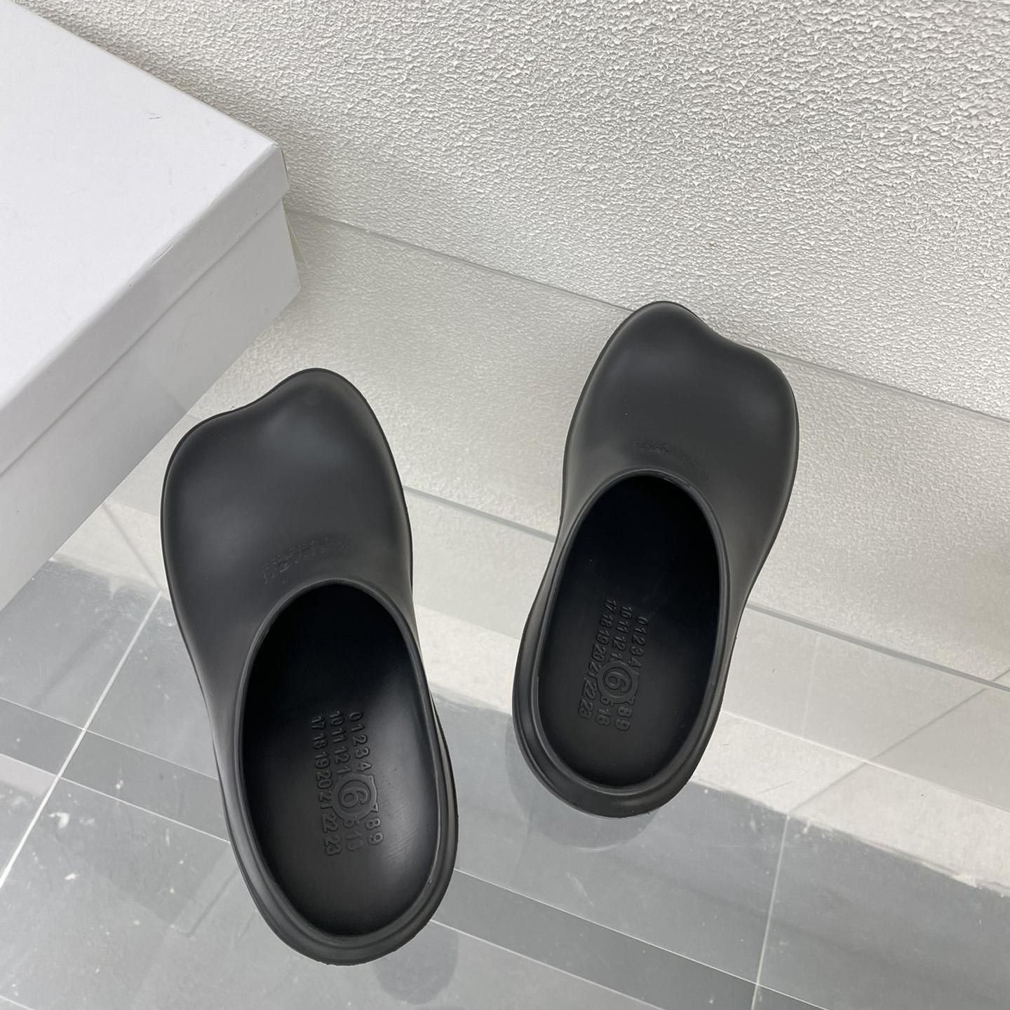 MM6 Maison Margiela Anatomic Numbers-motif Slippers - FashionPlug