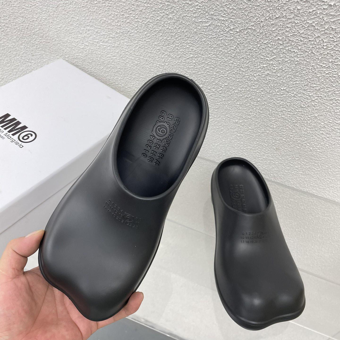 MM6 Maison Margiela Anatomic Numbers-motif Slippers - FashionPlug