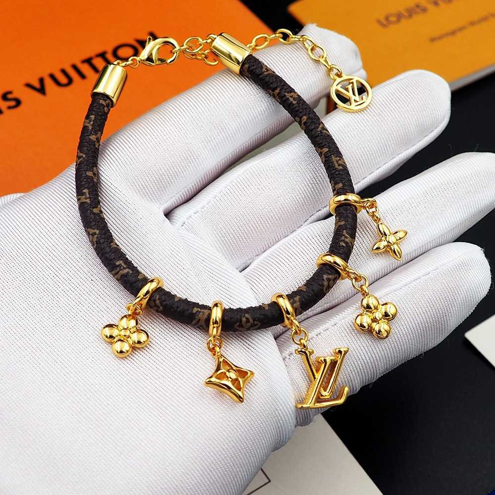 Louis Vuitton LV Blooming Bracelet   M8433Z - FashionPlug