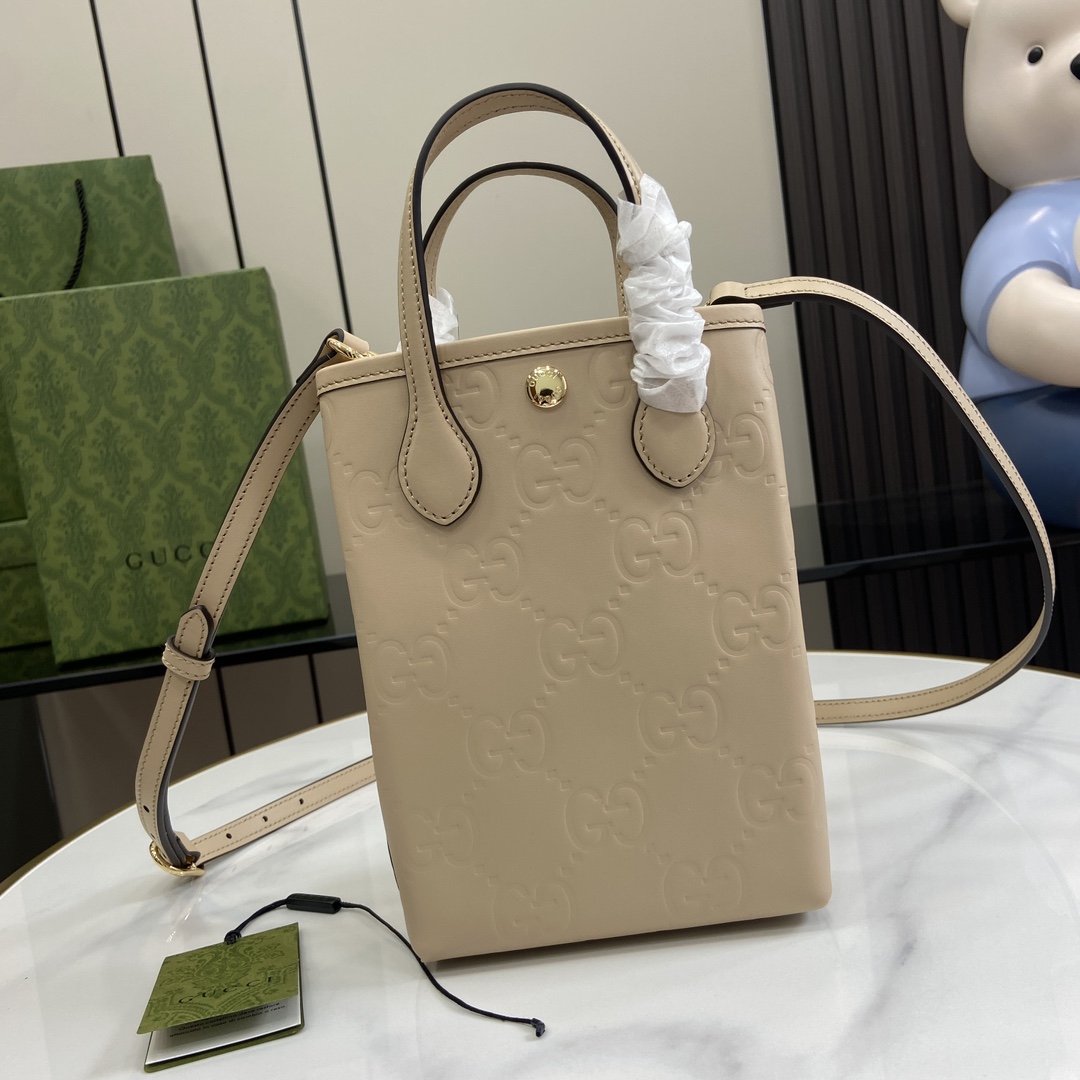 Gucci GG Super Mini Bag With Strap - FashionPlug