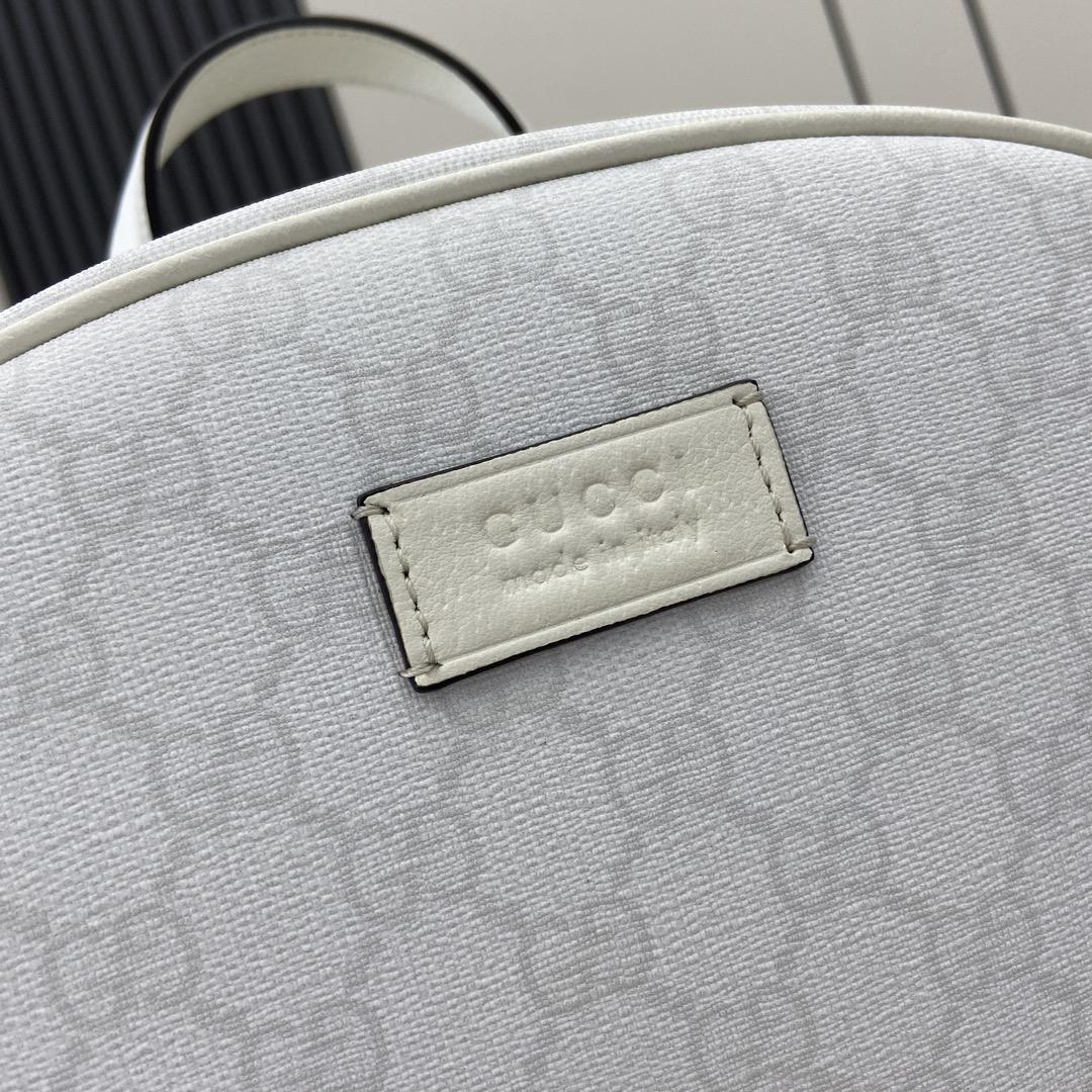 Gucci Medium GG Backpack With Tag - FashionPlug