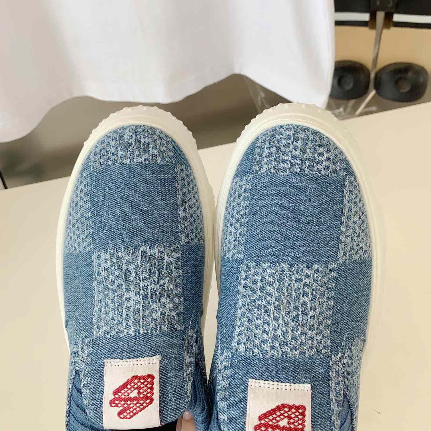 Louis Vuitton LV Space Lander Slip On     1ACVQ4 - FashionPlug