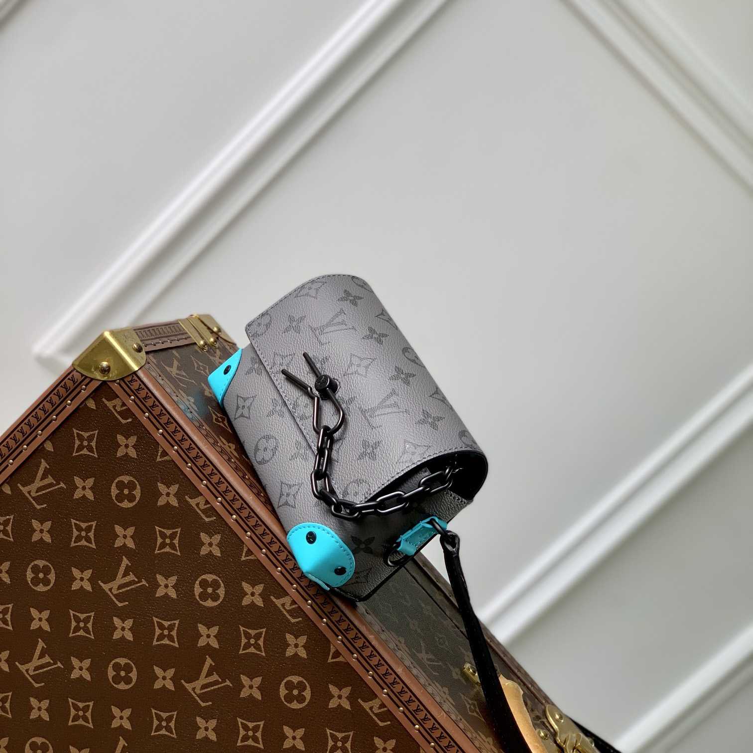 Louis Vuitton Steamer Wearable Wallet  M11496 - FashionPlug